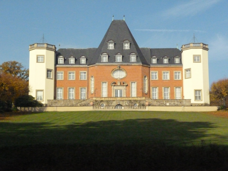 schloss birlinghoven